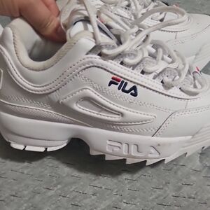 Fila White and Navy Chunky Sneakers